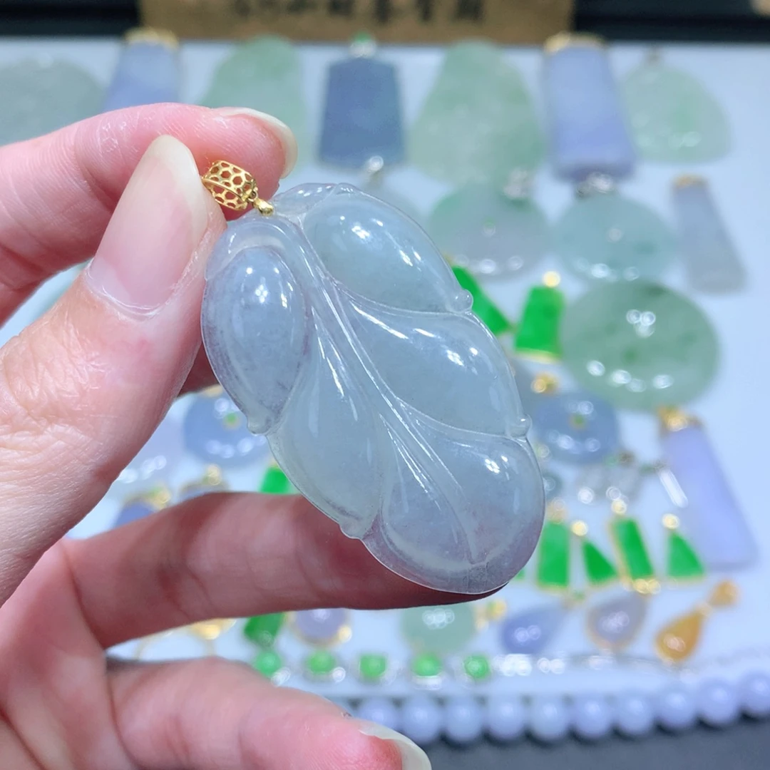 翡翠吊坠(不含链)18K金镶嵌