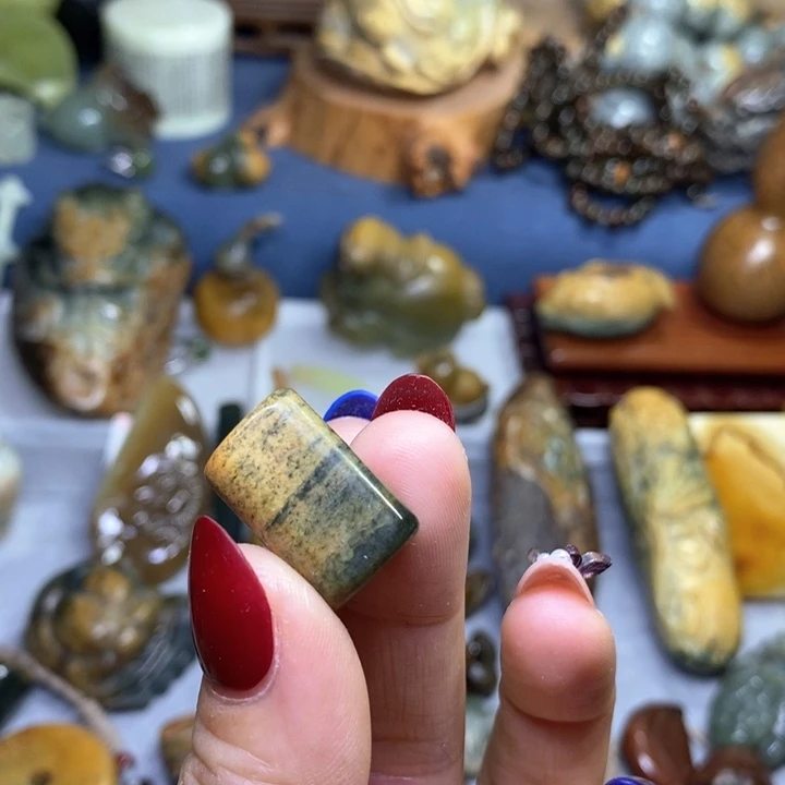 岫岩河磨玉（透闪石质玉）单珠未镶嵌