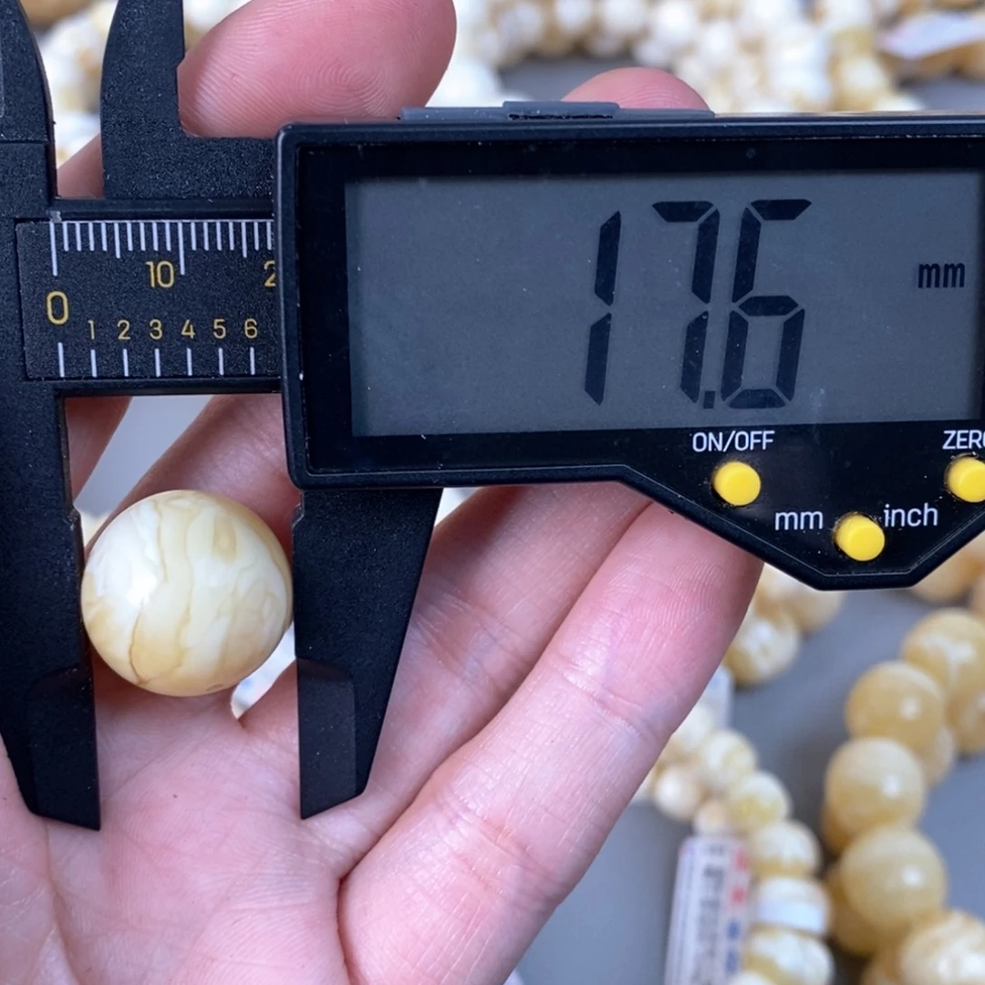 蜜蜡未镶嵌珠宝奇石3.1g