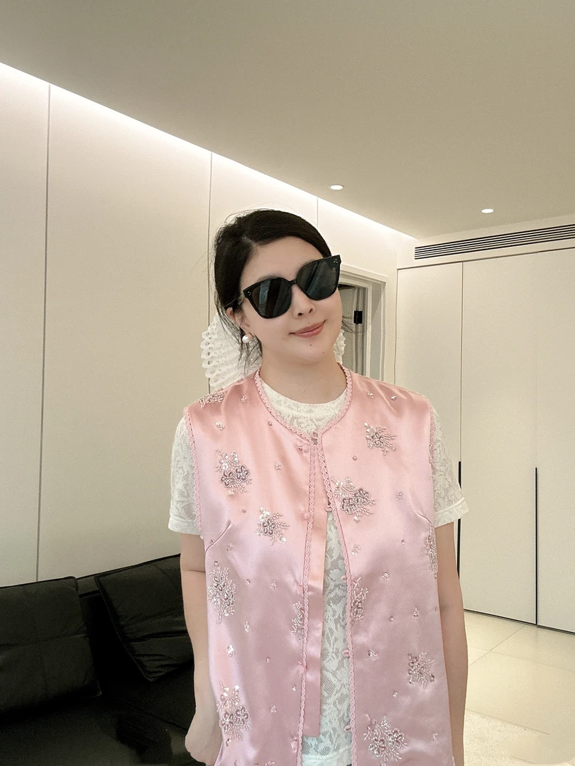 【春风玉露】新中式醋酸钉珠纯色马甲上衣2025新款