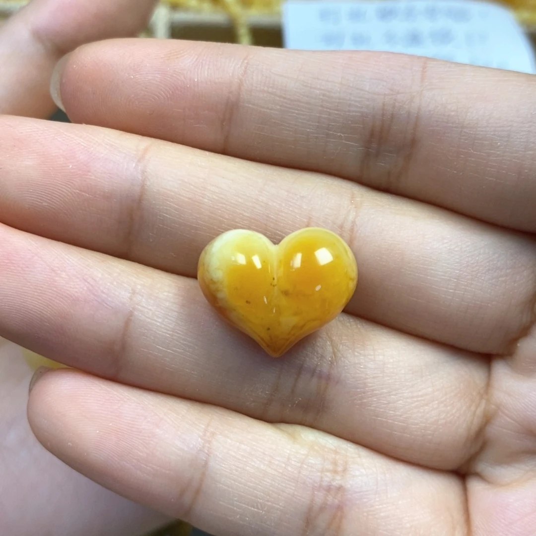 蜜蜡颈饰未镶嵌印*屁桃