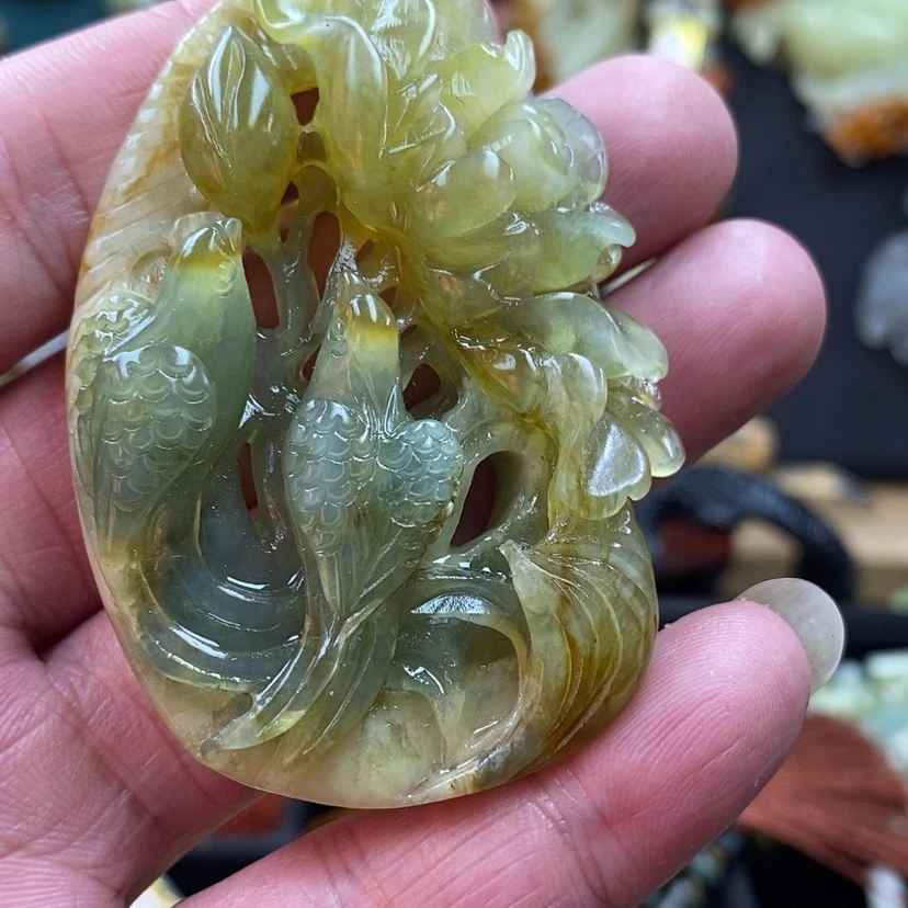 【闪购商品】蛇纹石玉吊坠未镶嵌