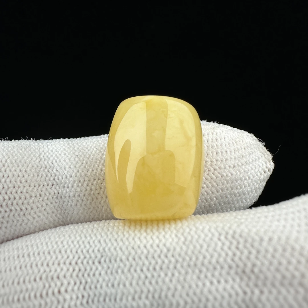 K4232天然蜜蜡 马蹄珠 15.2*18.8mm支持复检