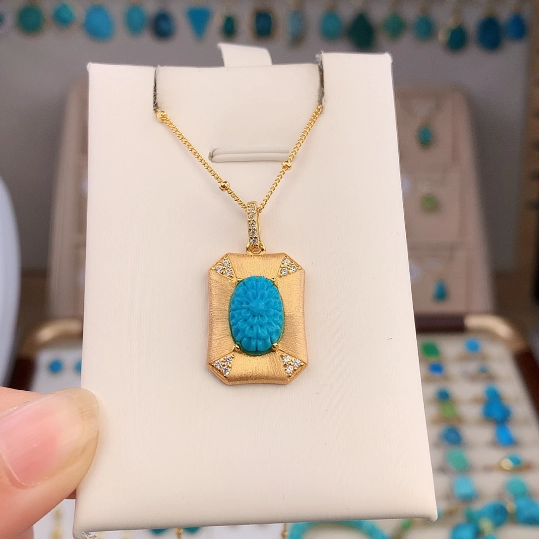 绿松石未镶嵌颈饰