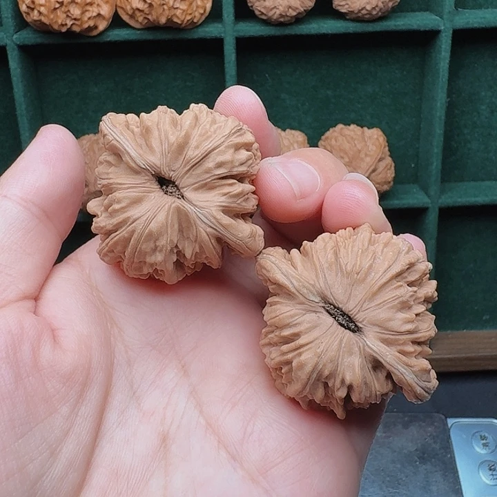 文玩核桃把件全品41尺四座楼