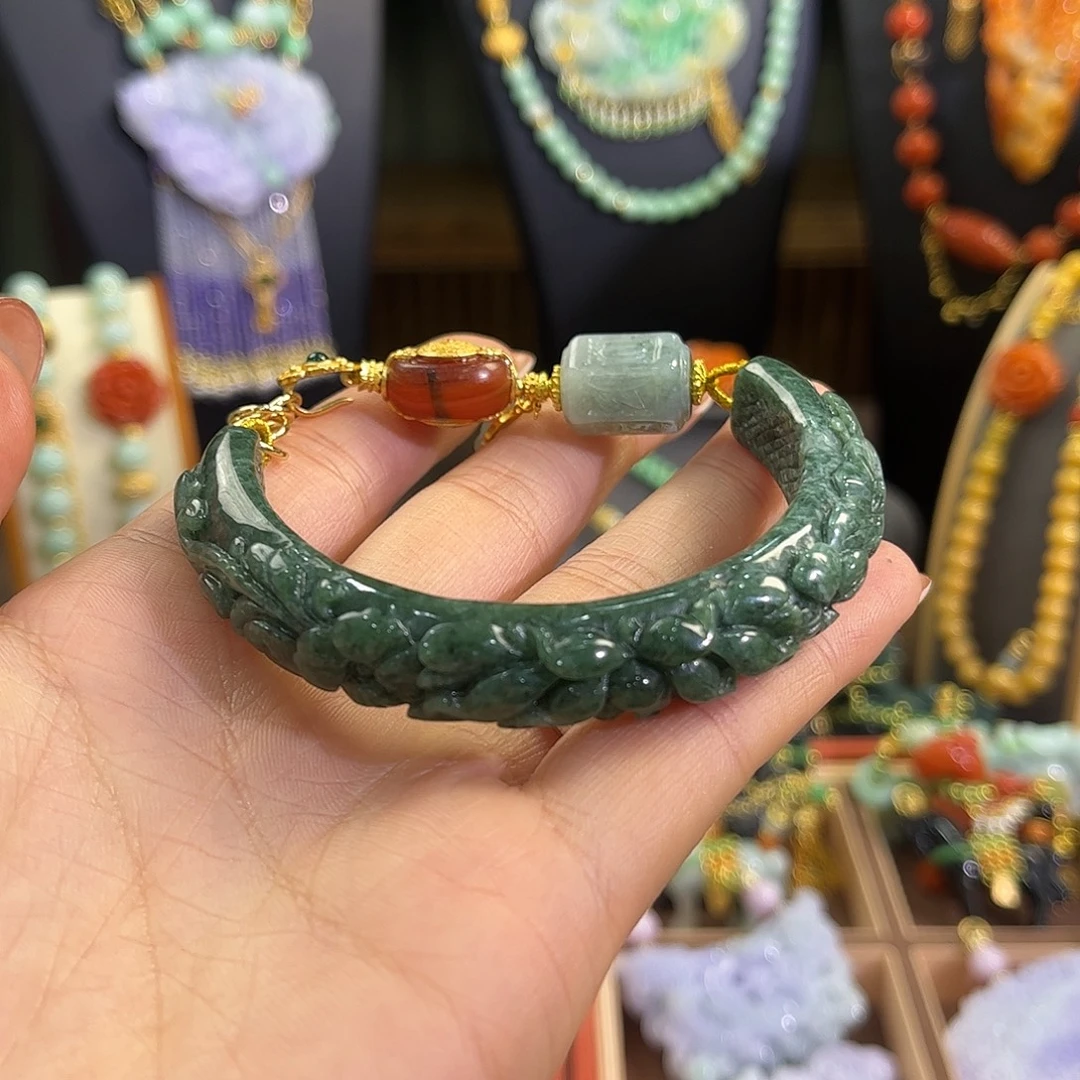 翡翠未镶嵌手链炸