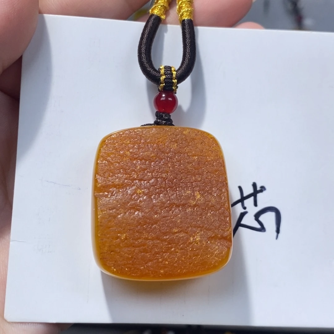 定制琥珀未镶嵌蜜蜡