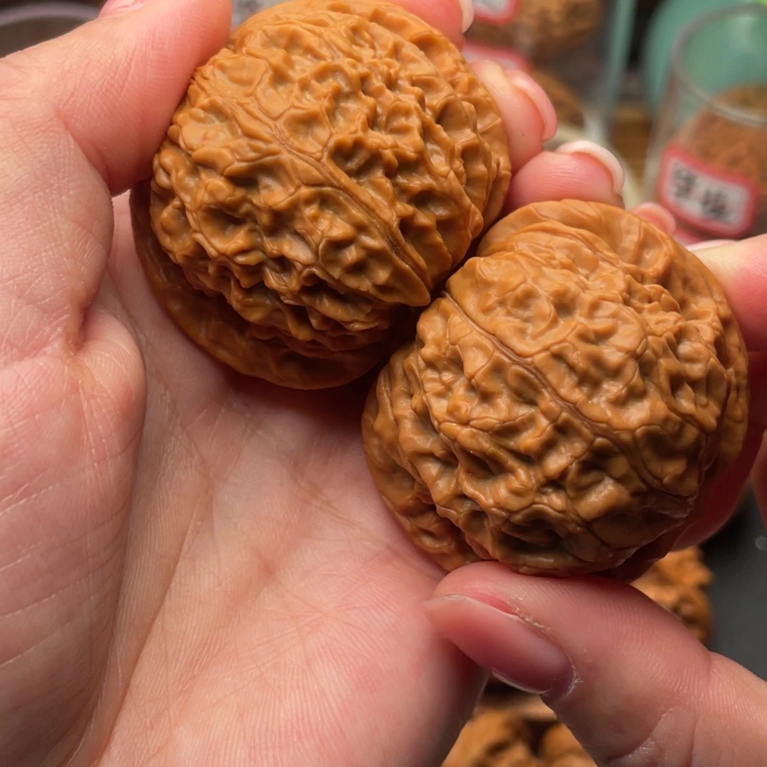 把件桃核52.5克小众金麒麟46+