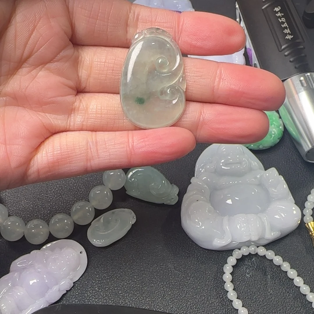 翡翠未镶嵌挂件天然翡翠