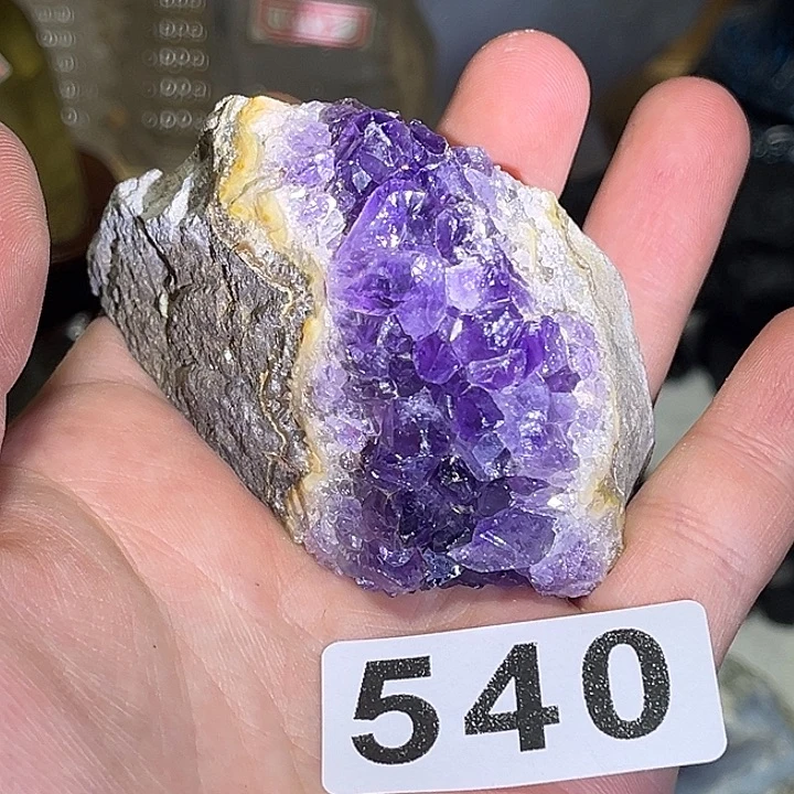 未镶嵌水晶大型摆件（非配饰）