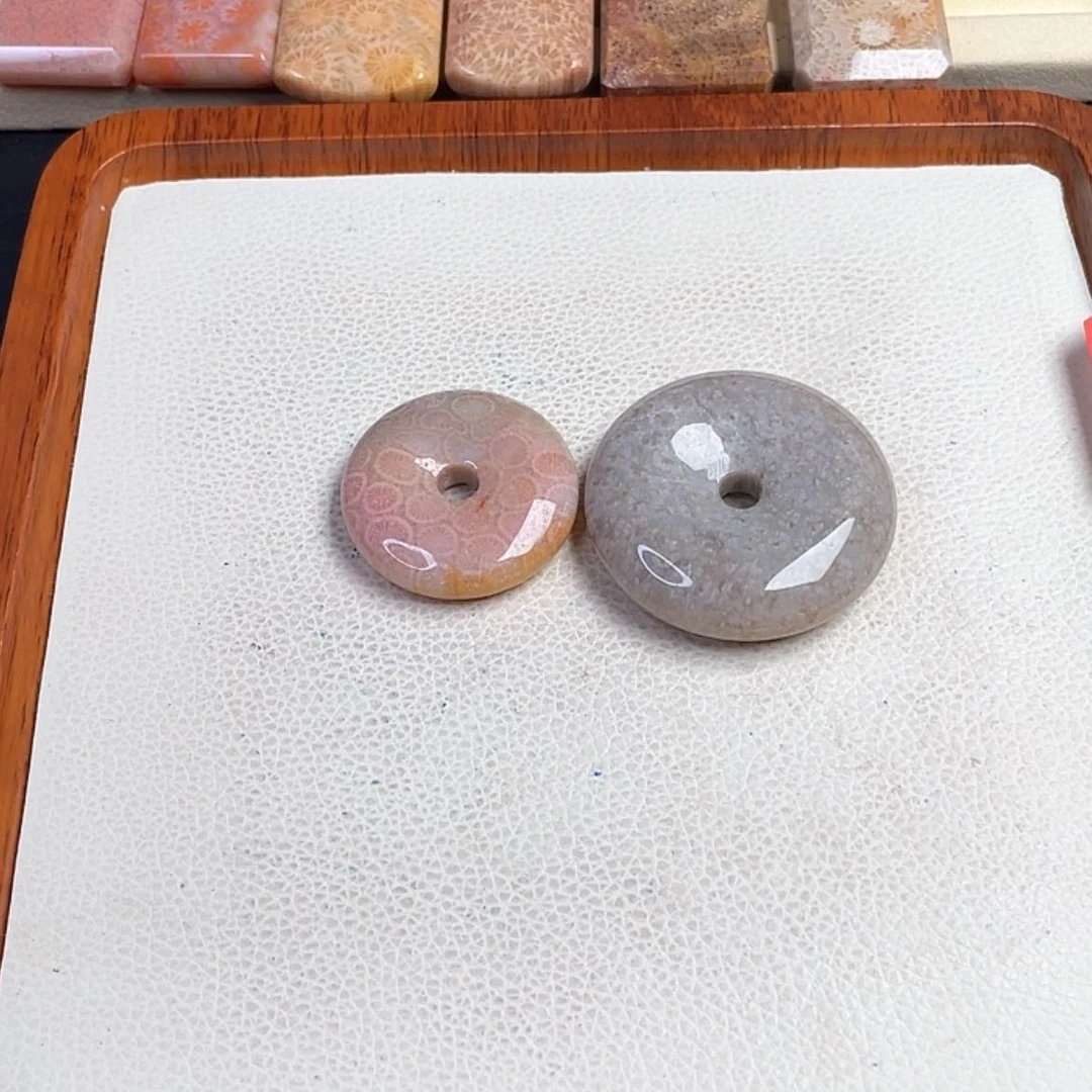【闪购商品】硅化玉手镯未镶嵌画*生