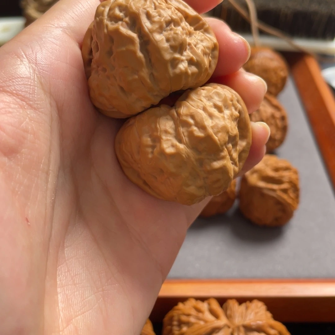 文玩核桃蛤蟆头39有修