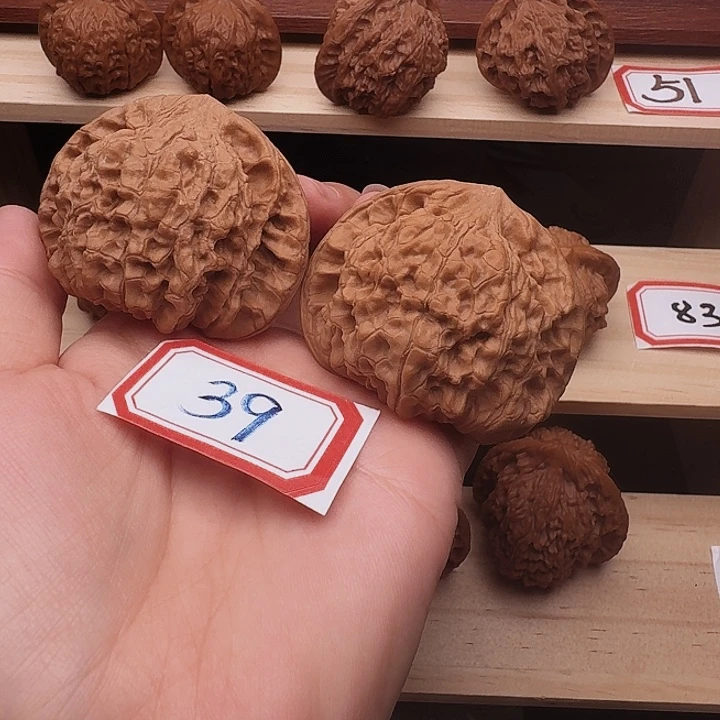大***宝吊坠文玩核桃全品54尺官帽