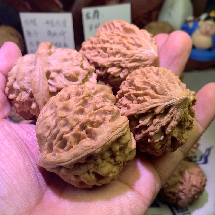 4***6把件文玩核桃龙鼎