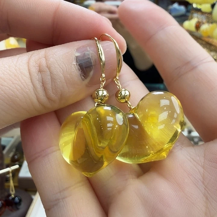 琥珀未镶嵌珠宝奇石