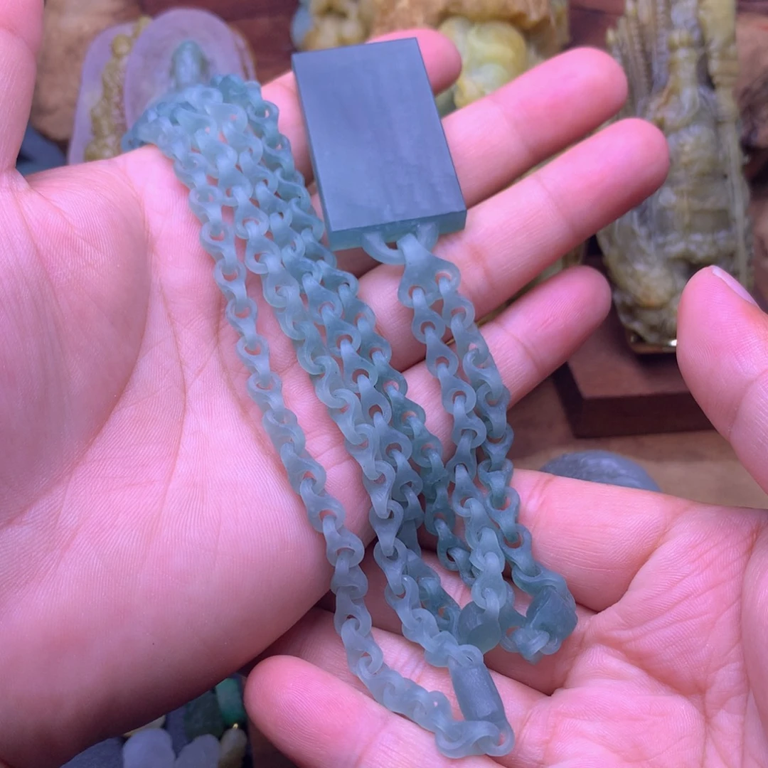 岁***梭定制翡翠未镶嵌翡翠