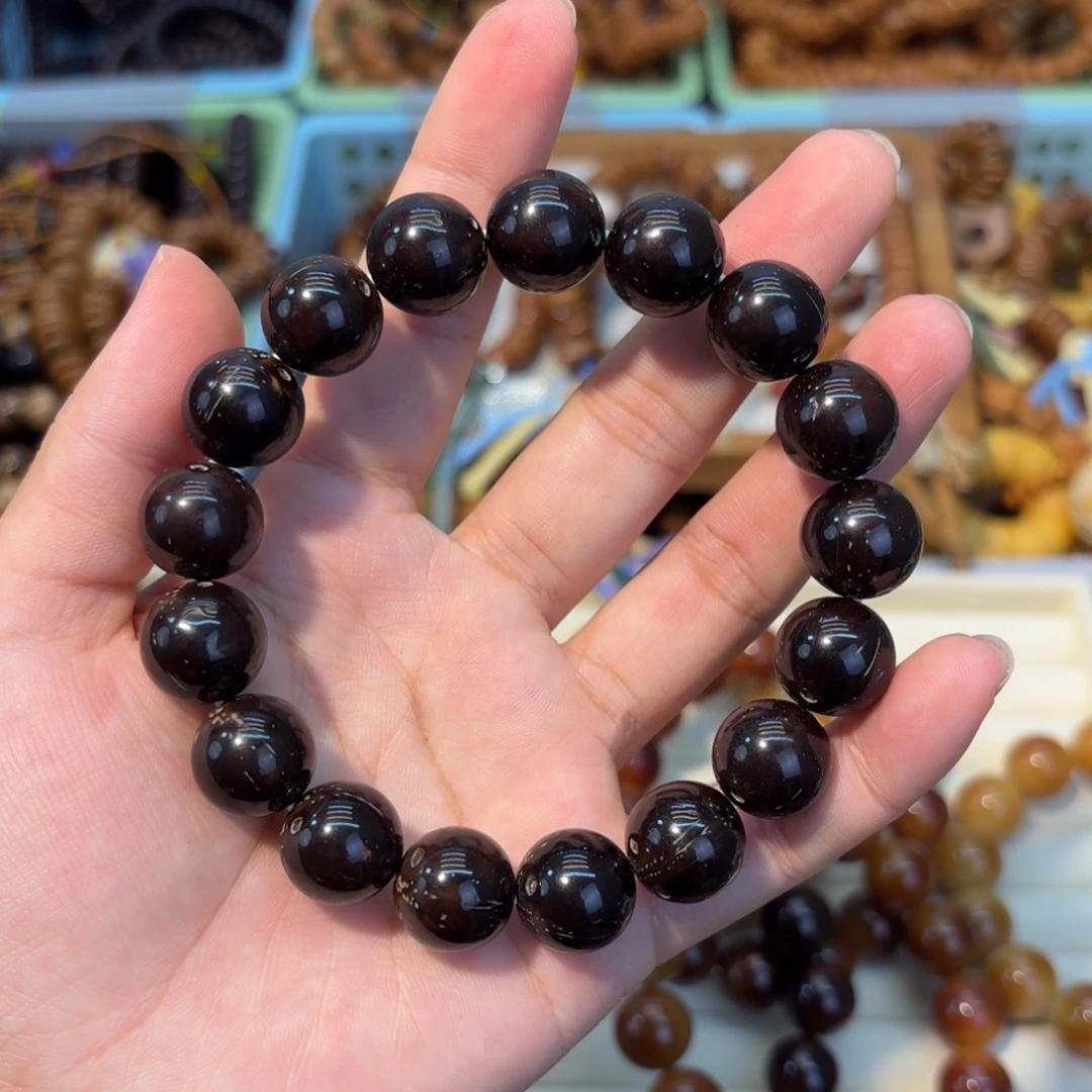 吊坠白玉菩提黑皮体育生