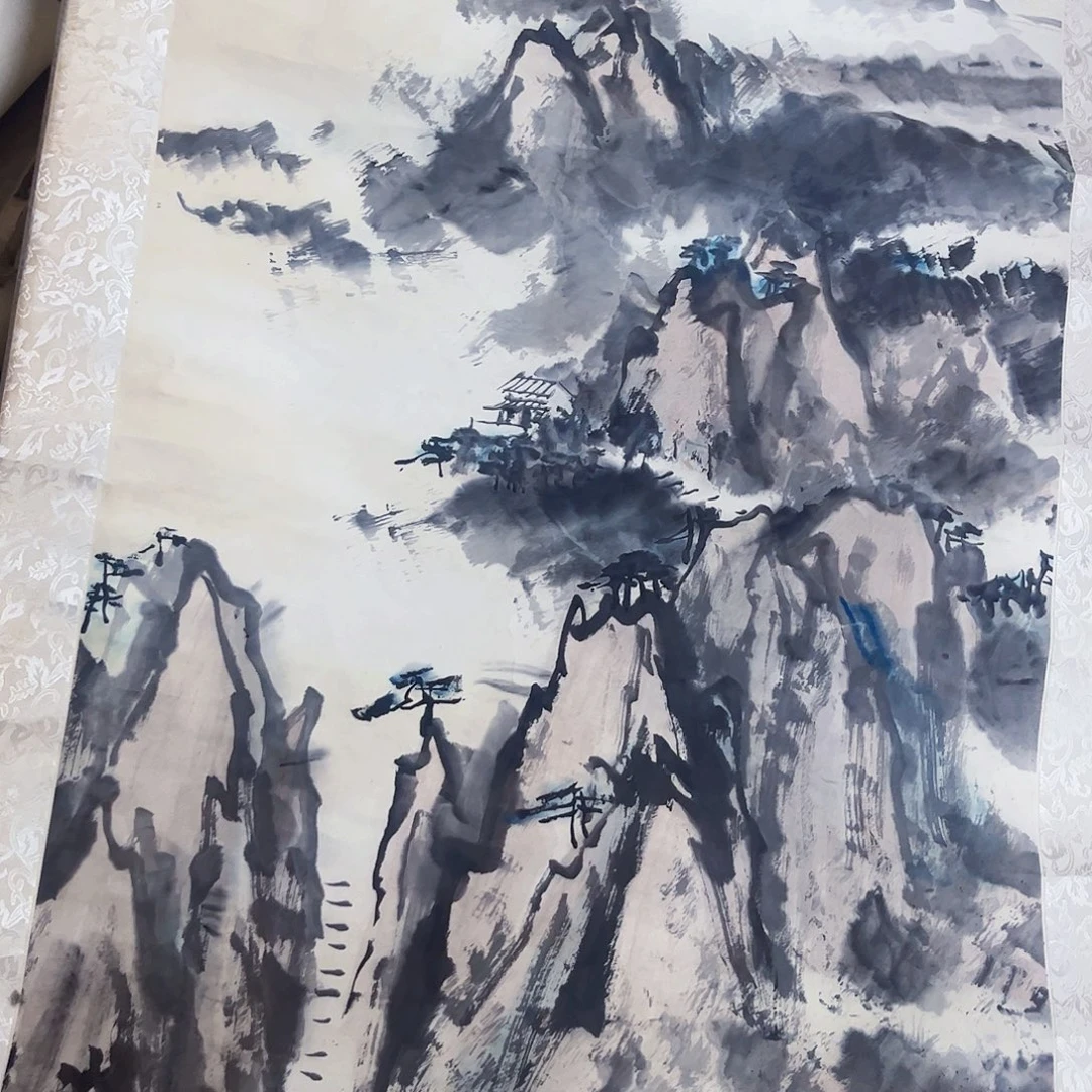 摆件。轴坏，破损，水渍都是正常