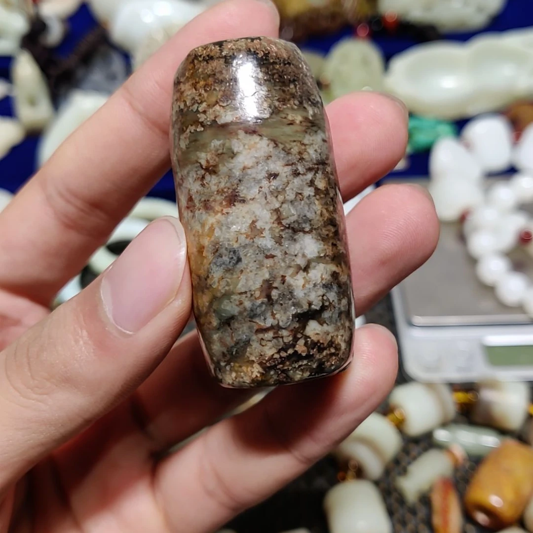 和田玉未镶嵌车挂