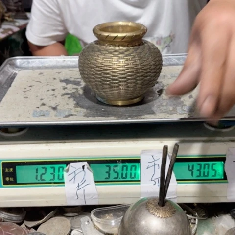 614000000000000000000