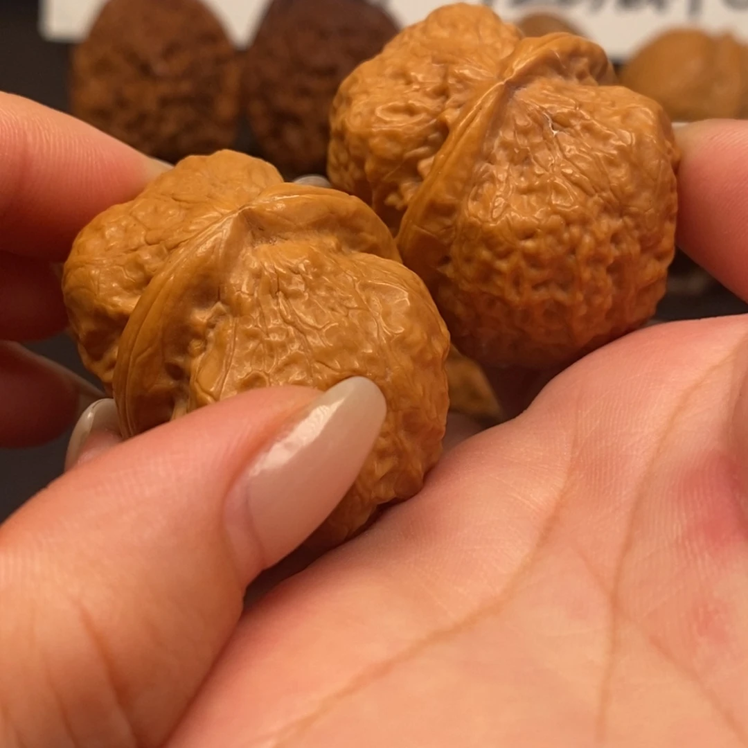 文玩核桃吊坠方尊yuanbao