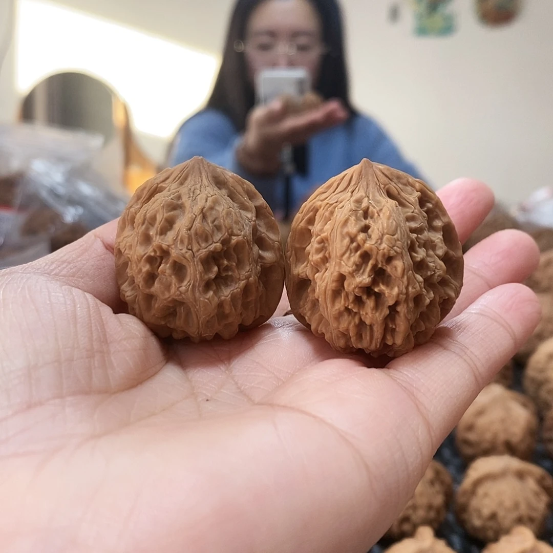 桃核吊坠 红雀 33