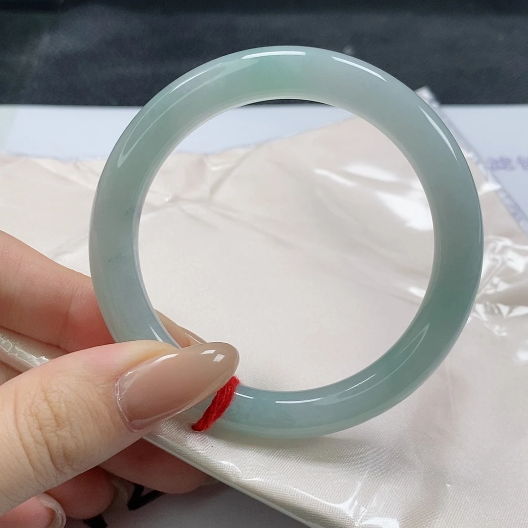 【闪购商品】翡翠手镯（圆镯）未镶嵌335号