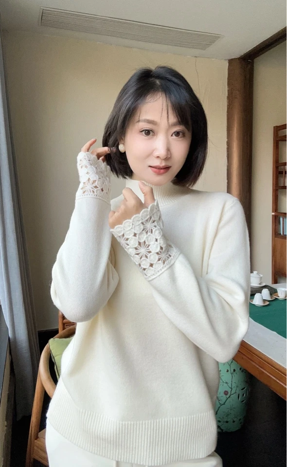 纯欲风绵羊毛勾花镂空毛衣