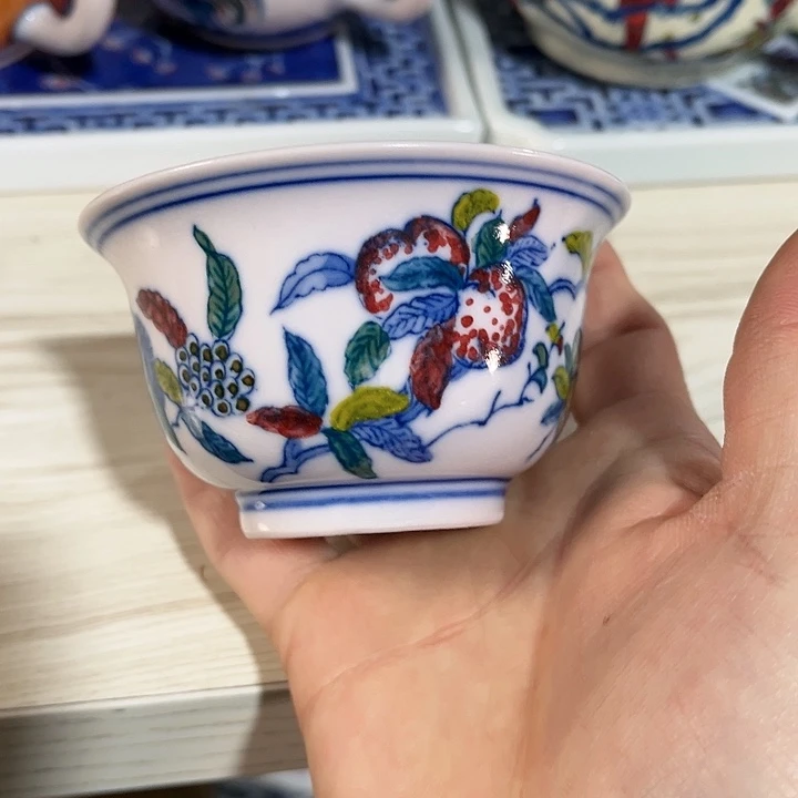 瓷片景德镇陶瓷杯子。红。
