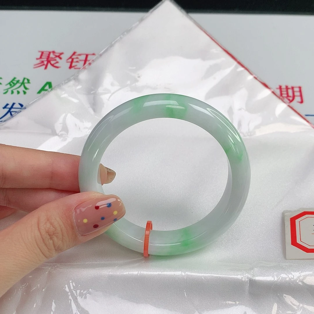 未镶嵌手镯翡翠070