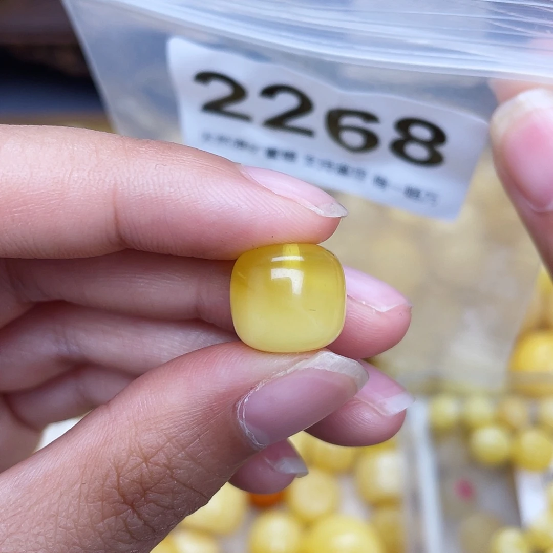 蜜蜡未镶嵌珠宝奇石12.5