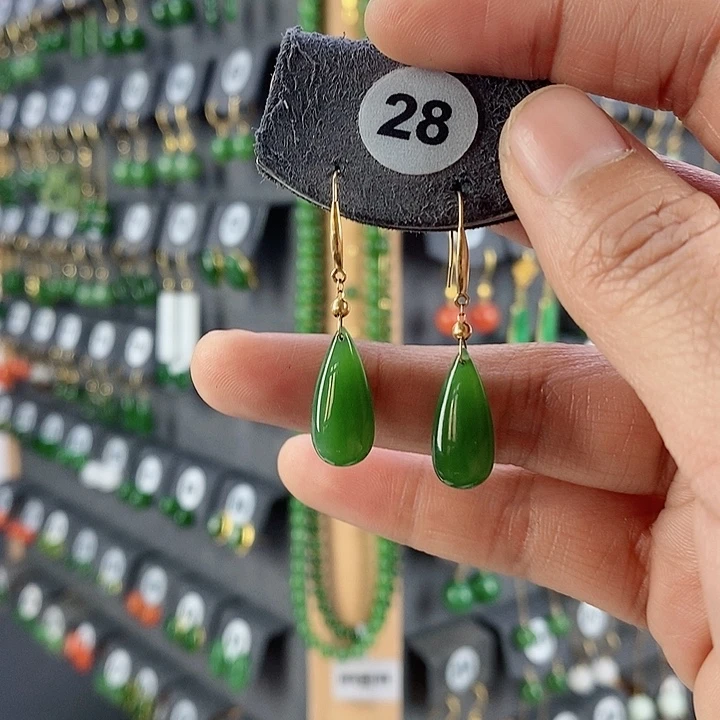 和田玉耳饰18K金镶嵌