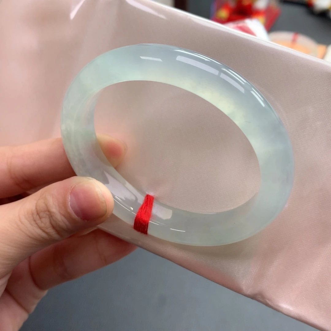 翡翠未镶嵌手镯31号贵妃