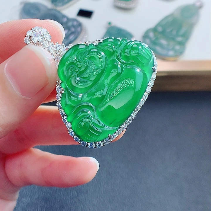 翡翠颈饰银S925镶嵌翡翠