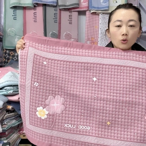 棉特价酒红色千鸟格花