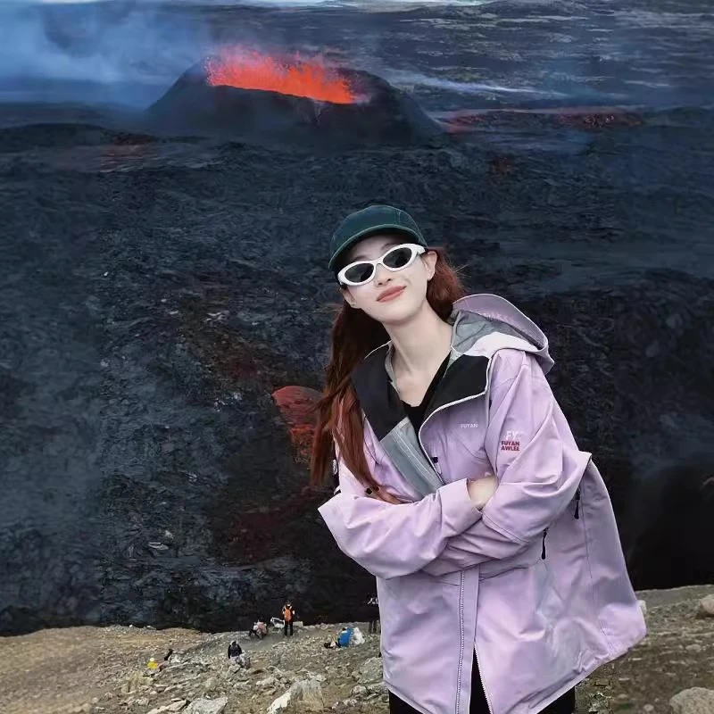 德国品质紫色冲锋衣连帽外套女2025新款加厚防风户外三合一登山服