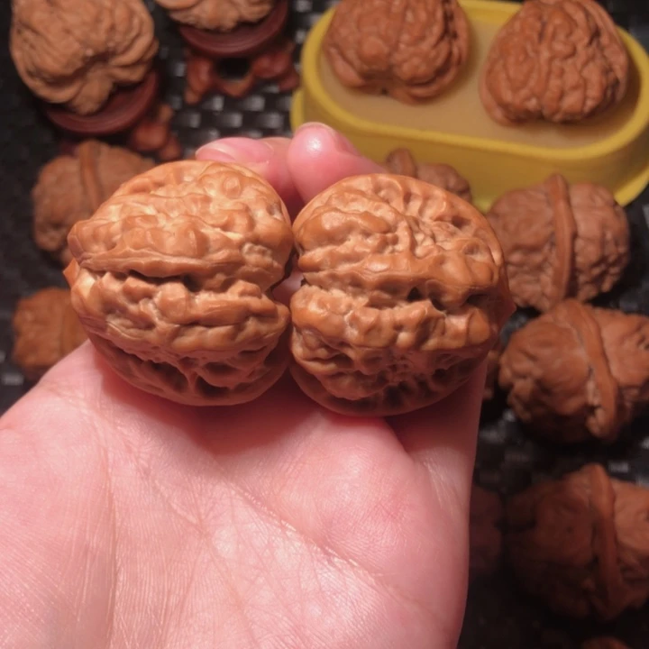 文玩核桃把件39大腿蛙王