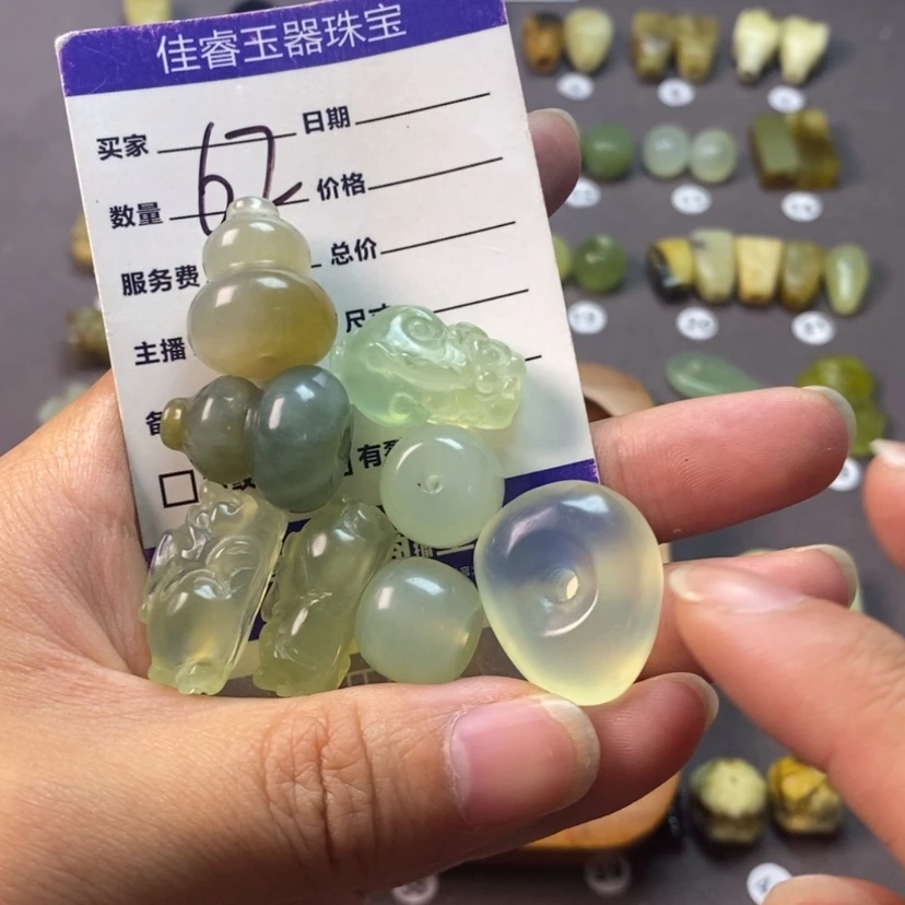 【闪购商品】未镶嵌岫玉颈饰b**e