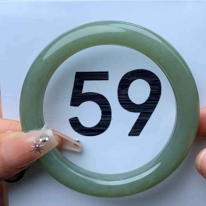 未镶嵌手镯和田玉18