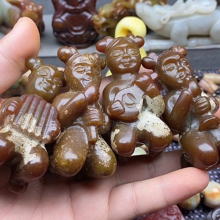 未镶嵌蛇纹石玉颈饰