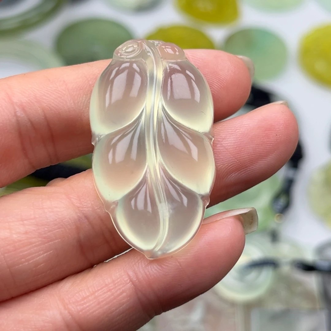 飞***飞蛇纹石玉未镶嵌其他