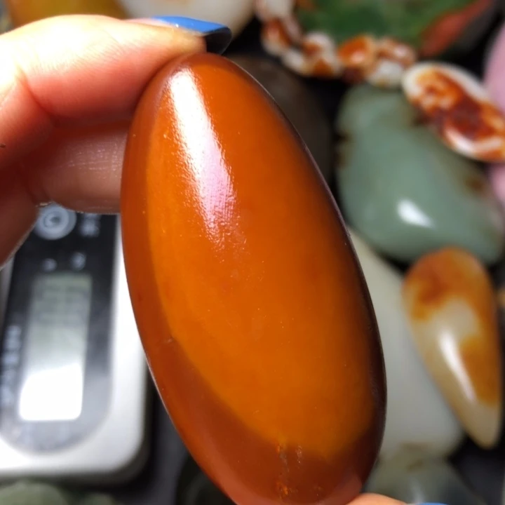 和田玉未镶嵌珠宝奇石