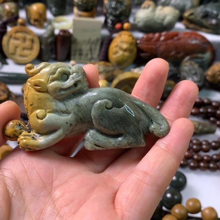 未镶嵌岫岩河磨玉（透闪石质玉）笔搁