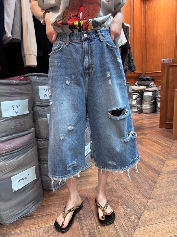 《韩国正品》NO退/破洞牛仔长裤八分裤/1609