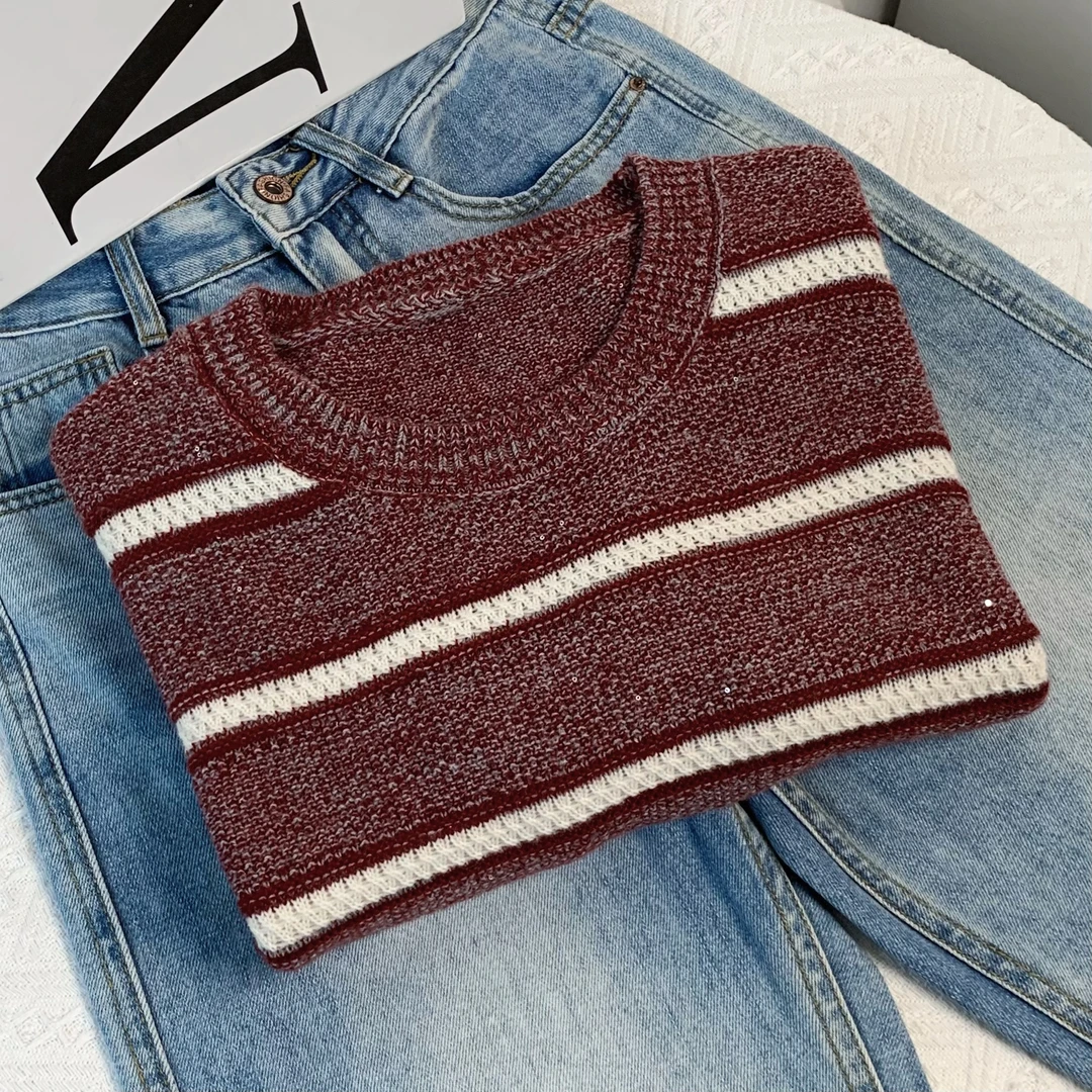 清-汤圆吖慵懒风圆领条纹亮片款针织毛衣243075