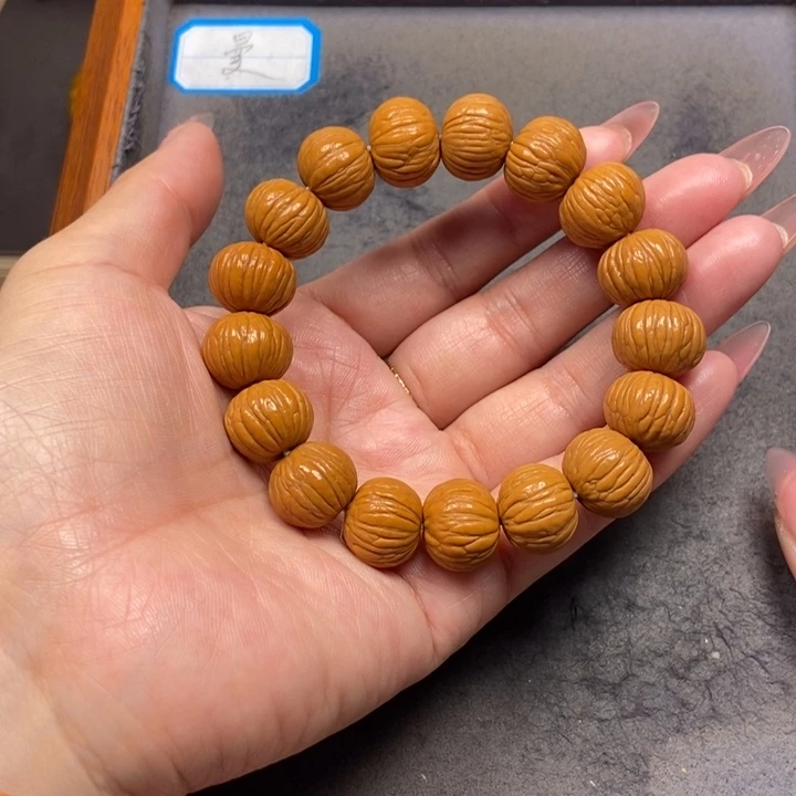 猴头核桃吊坠菩提