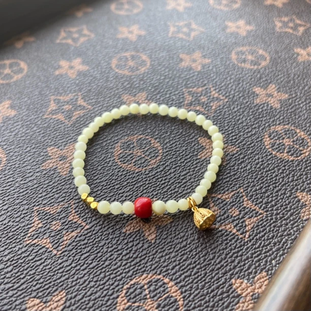 天然蜜蜡珠珠莲蓬手串简约百搭（静静手作）