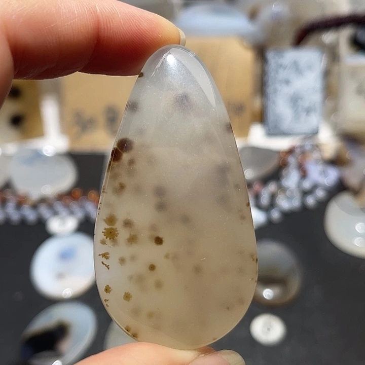 玛瑙/玉髓未镶嵌吊坠(不含链)