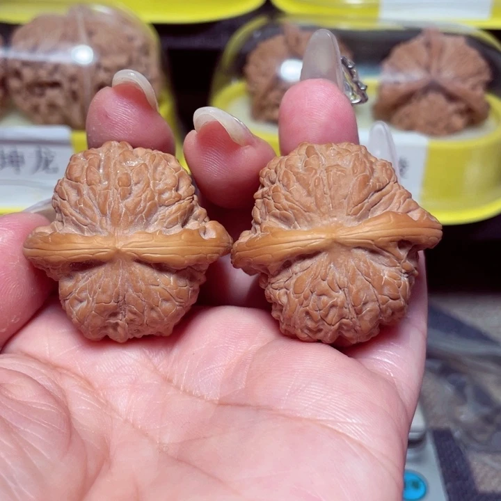 文玩核桃把件呆*血麒麟38