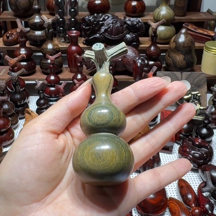 喔***军木绿檀葫芦葫芦葫芦